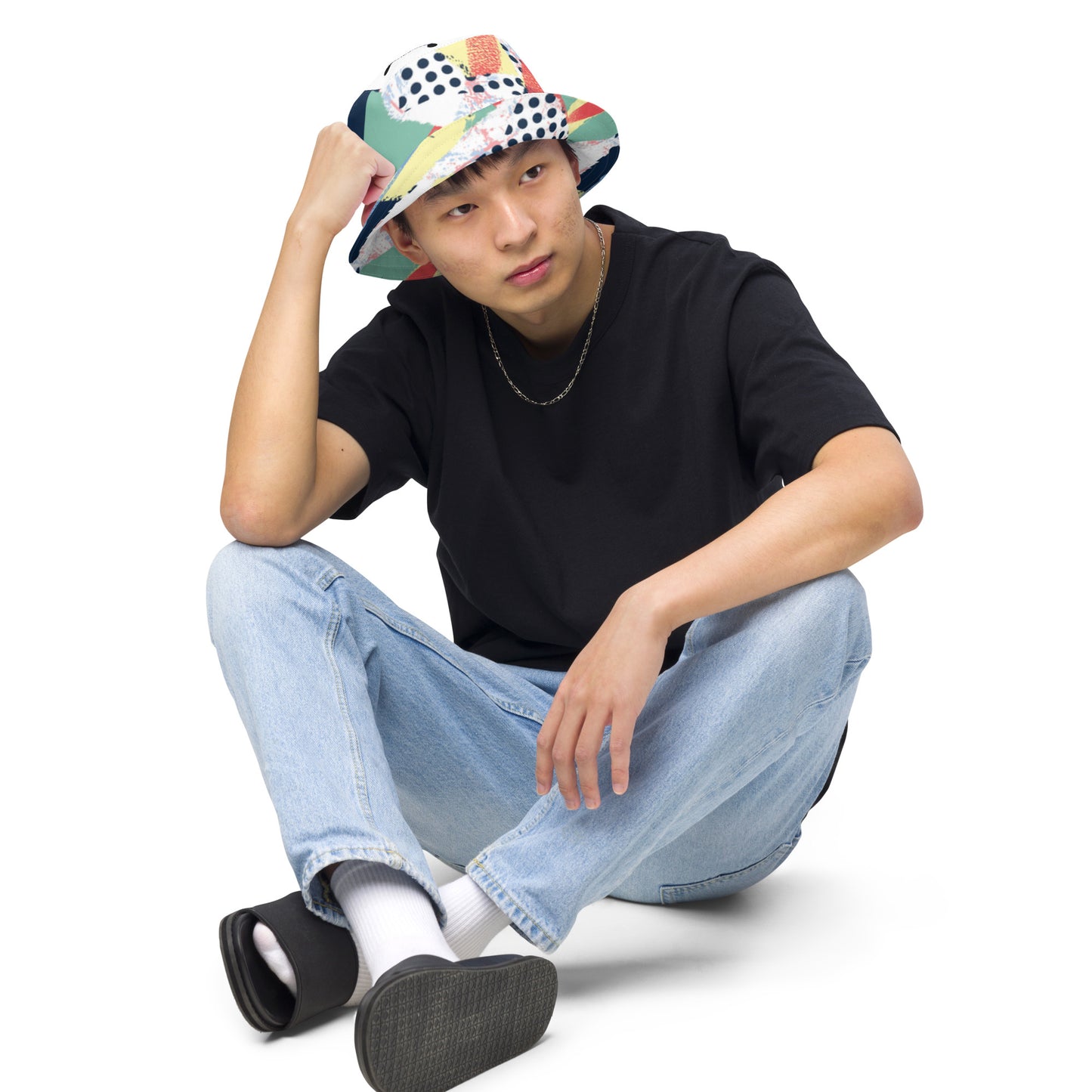 Bucket hat
