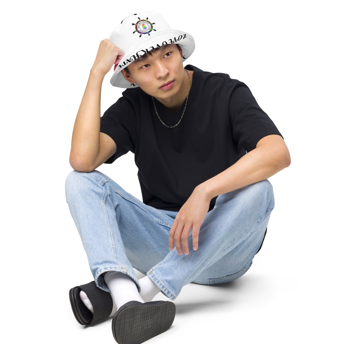 bucket hat