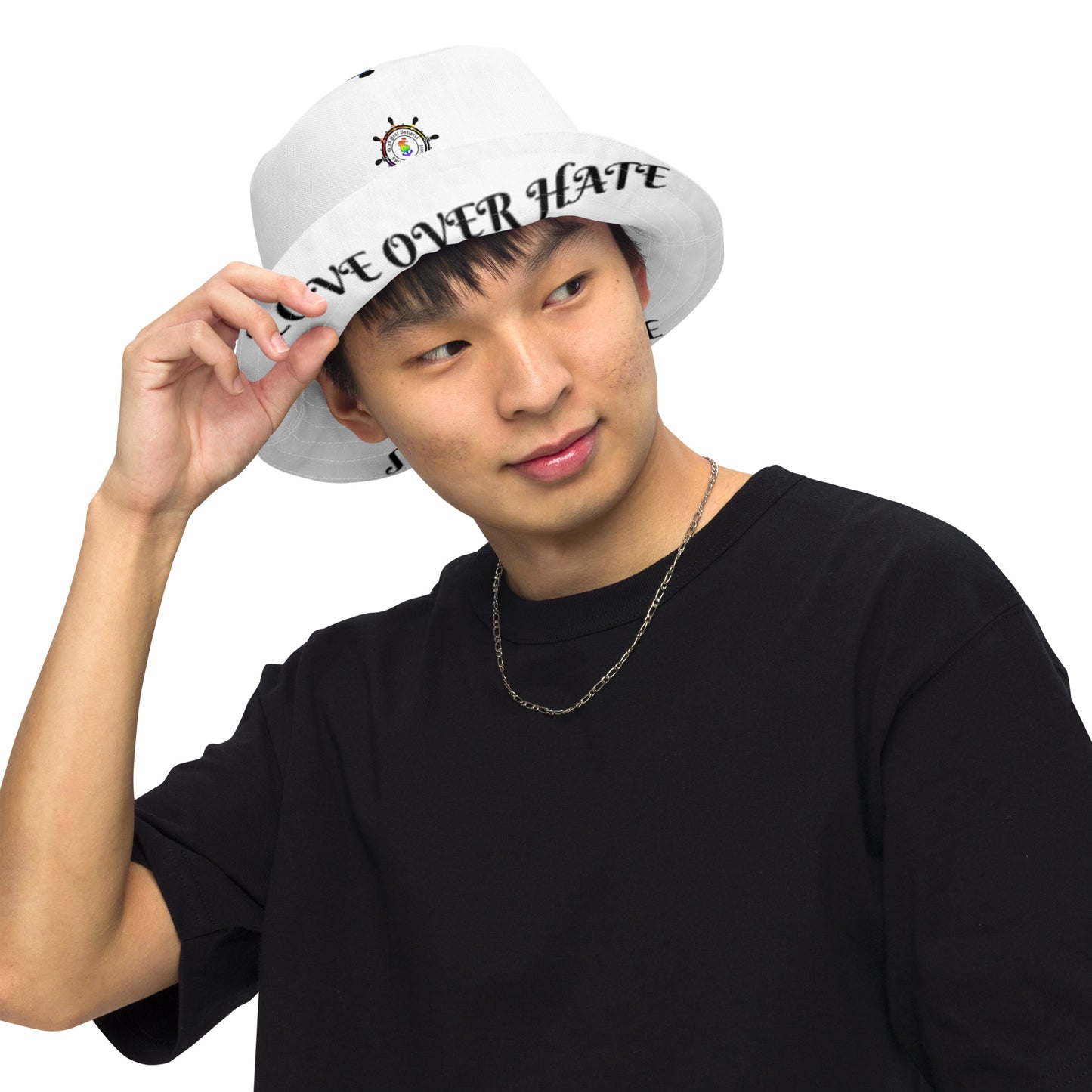 bucket hat